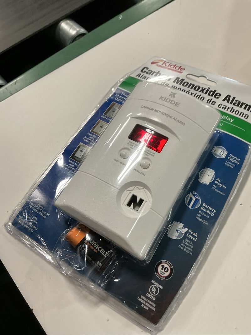 Condition photo showing New/Like New for Kidde Carbon Monoxide Detector, Plug In Wall with 9-Volt Battery Backup, Digital LED Display 1 Pack White