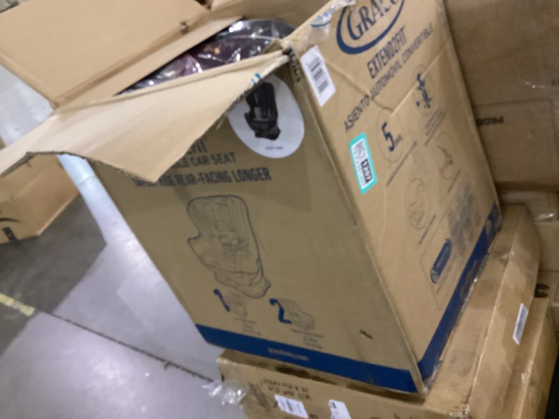 Condition photo showing Good Condition for Graco Extend2Fit Convertible Baby Car Seat, Rear and Forward Facing, Adjustable Extension Panel for Extra Legroom, Gotham 2-in-1 Gotham 2.0