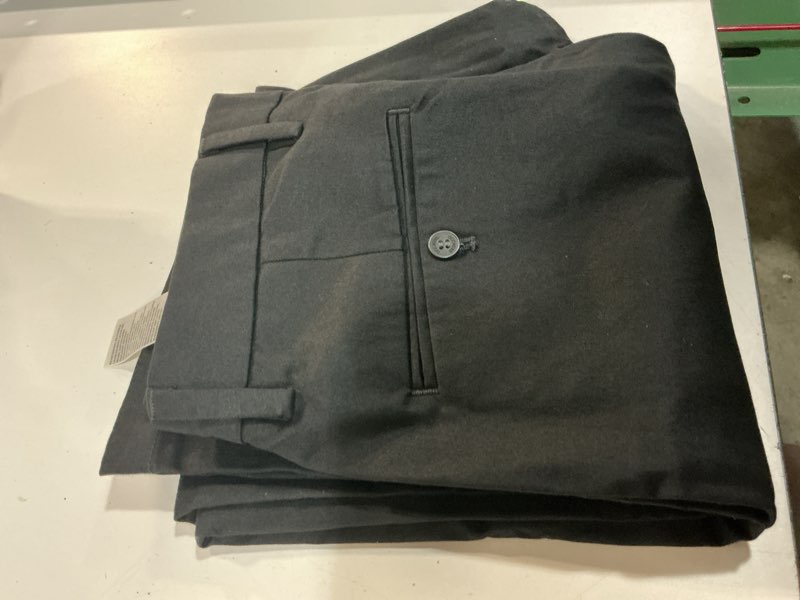 Condition photo showing Good Condition for haggar men's premium no iron khaki classic fit pleat front pant (regular and big & tall sizes) standard 38w x 29l dark navy