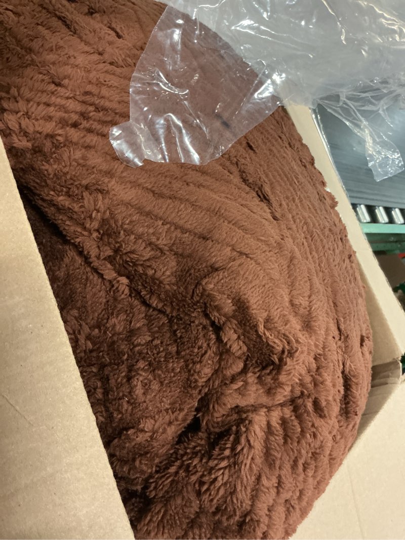 Condition photo showing As Is for seashell jacquard sherpa comforter set warm cozy premium bedding 3 pieces, king size geometric pattern quilt comforter with 2 pillowcases(104"x90" coffee) coffee king(104"x90")