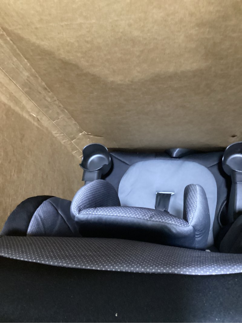 Condition photo showing Good Condition for Safety 1st Grand 2-in-1 Booster Car Seat, High Street