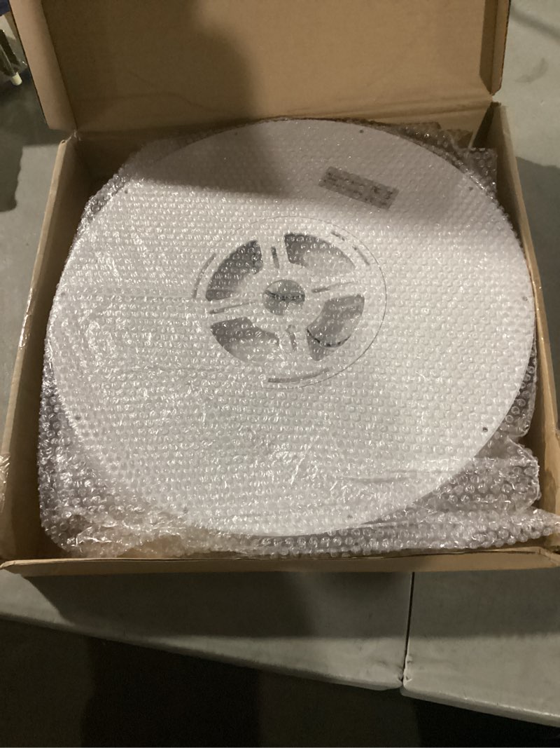 Condition photo showing Good Condition for two pack 4700lm led flush mount ceiling light, super slim 16 inch 5000k led ceiling light for bedroom, living room, dining room (white) white 5000k 16in-2p