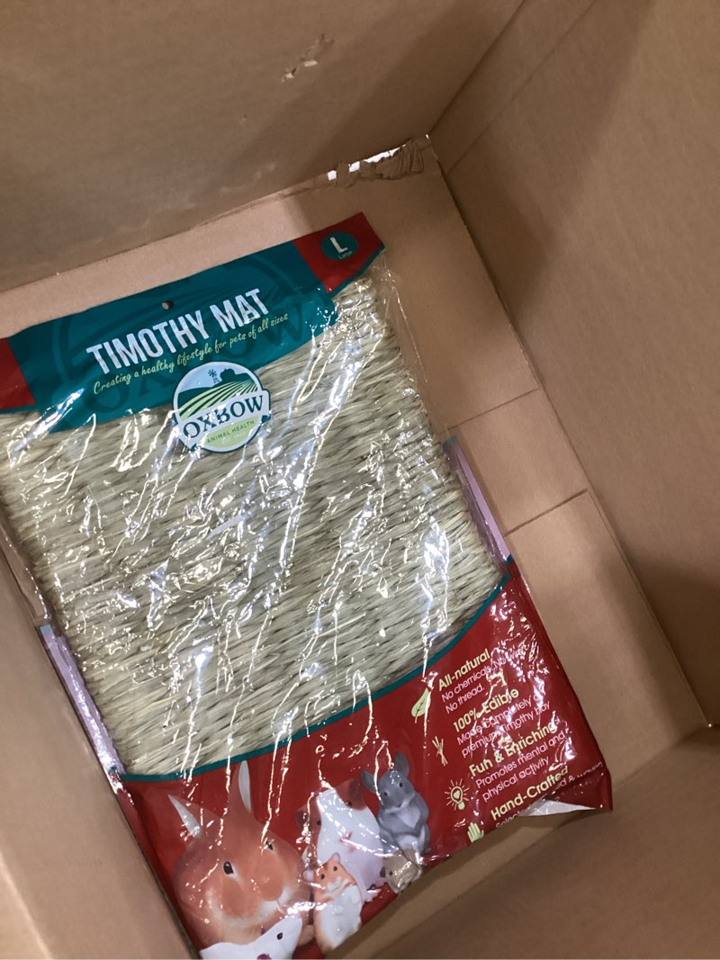 Condition photo showing Good Condition for Oxbow Timothy Hay Mat – Edible Habitat Accessory for Rabbits, Guinea Pigs, Chinchillas & Rats – Hand-Woven Natural Mat and Chew, Cage Enrichment for Dental Health, Comfort & Instinctual Play, Large Natural Large (Pack of 1)