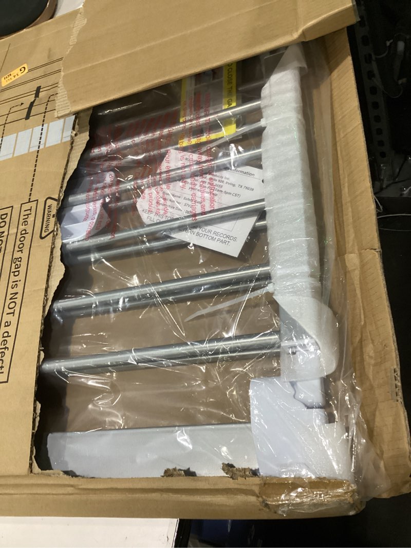 Condition photo showing Good Condition for cumbor 29.7–51.5" extra wide baby gate for stairs, pressure-mounted dog gates for doorways & hallways, auto-close walk-through, no-trip design, child proof safety, dog/pet gate for indoor use, silver