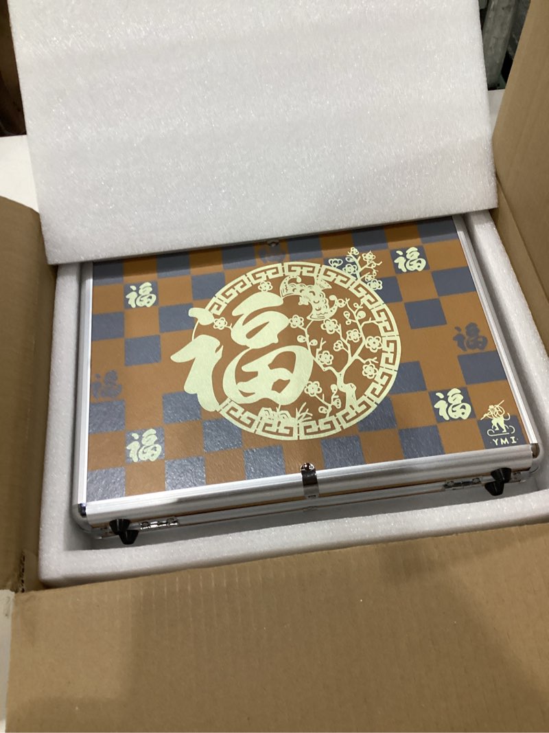 Condition photo showing New/Like New for yellow mountain imports chinese mahjong combo – champion-size set with 146 tiles, aluminum case, accessories, and mini-tiles bracelet
