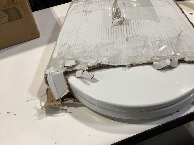 Condition photo showing Good Condition for round toilet seat, standard 16.5” slow/soft close round toilet seat for round toilets, no-slam quiet-close lid, easy-to-install, white, durable never-loosen design white round(standard)