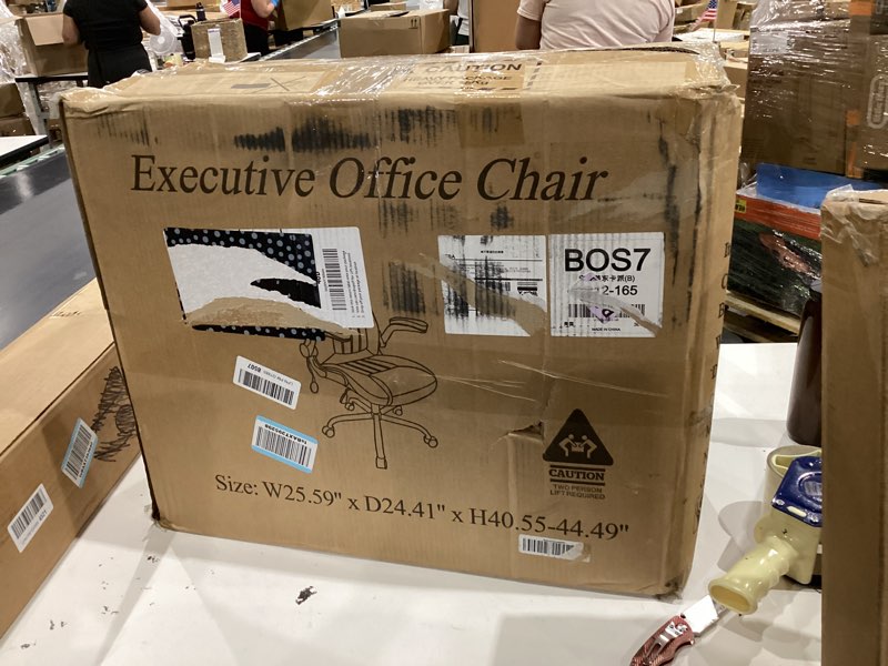 Condition photo showing Good Condition for executive office chair . black
