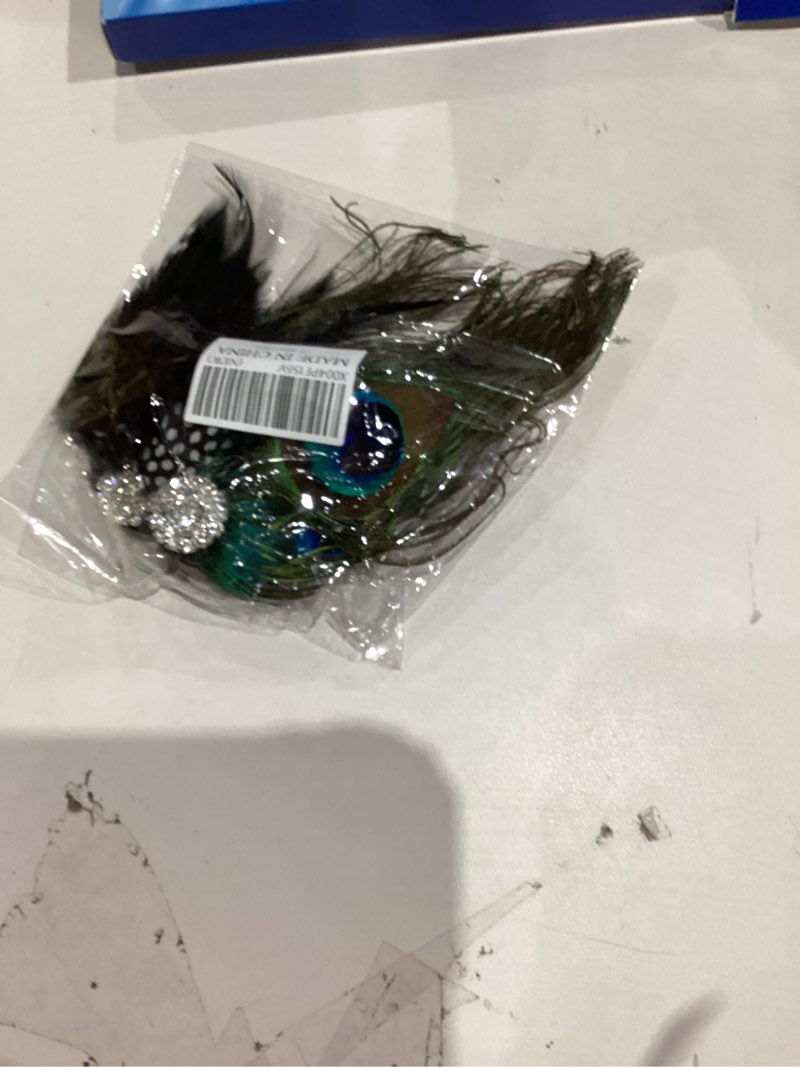 Condition photo showing New/Like New for peacock feather hair clip fascinator crystals hairpin vintage for 1920s costume cosplay party (green 1)