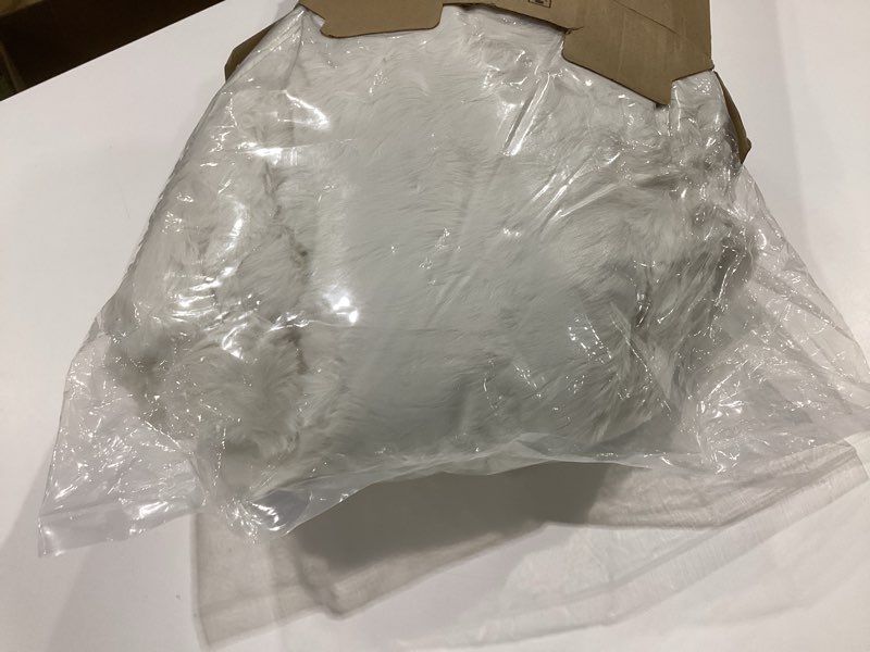 Condition photo showing New/Like New for Cozy Bliss Faux Fur Throw Blanket for Couch, Fuzzy Soft Plush Thick Bubble Blanket for Sofa Bedroom Living Room, 50 * 60 Inches Cream White Cream White Throw(50" x 60")