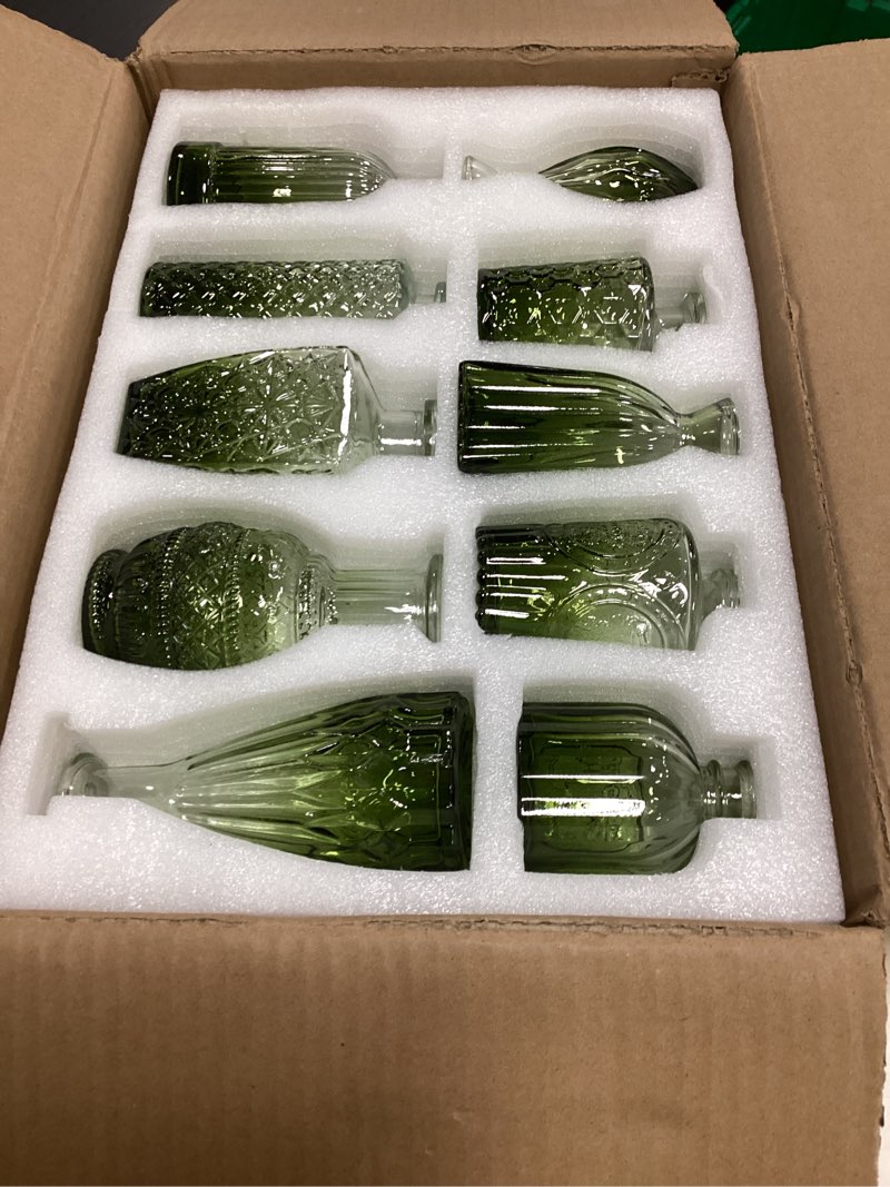 Condition photo showing Good Condition for glass bud vase set of 20, small flower vases, glass vases for centerpieces, vintage home table decorations bud vases (20 pcs, green)