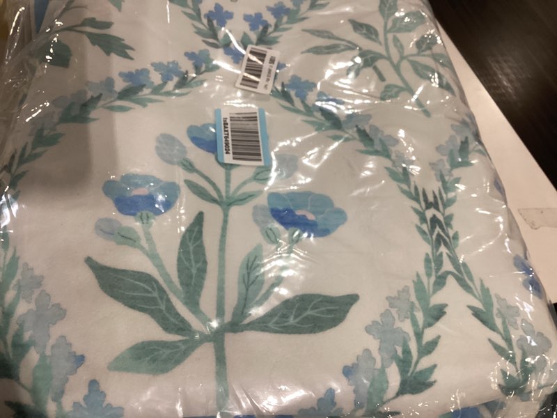 Condition photo showing Good Condition for Dadasgk Washable Area Rug 6x9, Boho Blue Floral Rugs for Living Room Bedroom,Soft Ultra-Thin Cute Ca