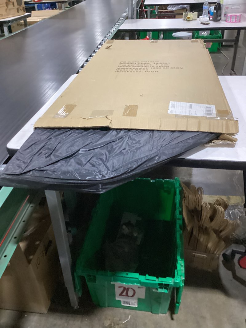 Condition photo showing New/Like New for trademark games deluxe poker & blackjack table top with case