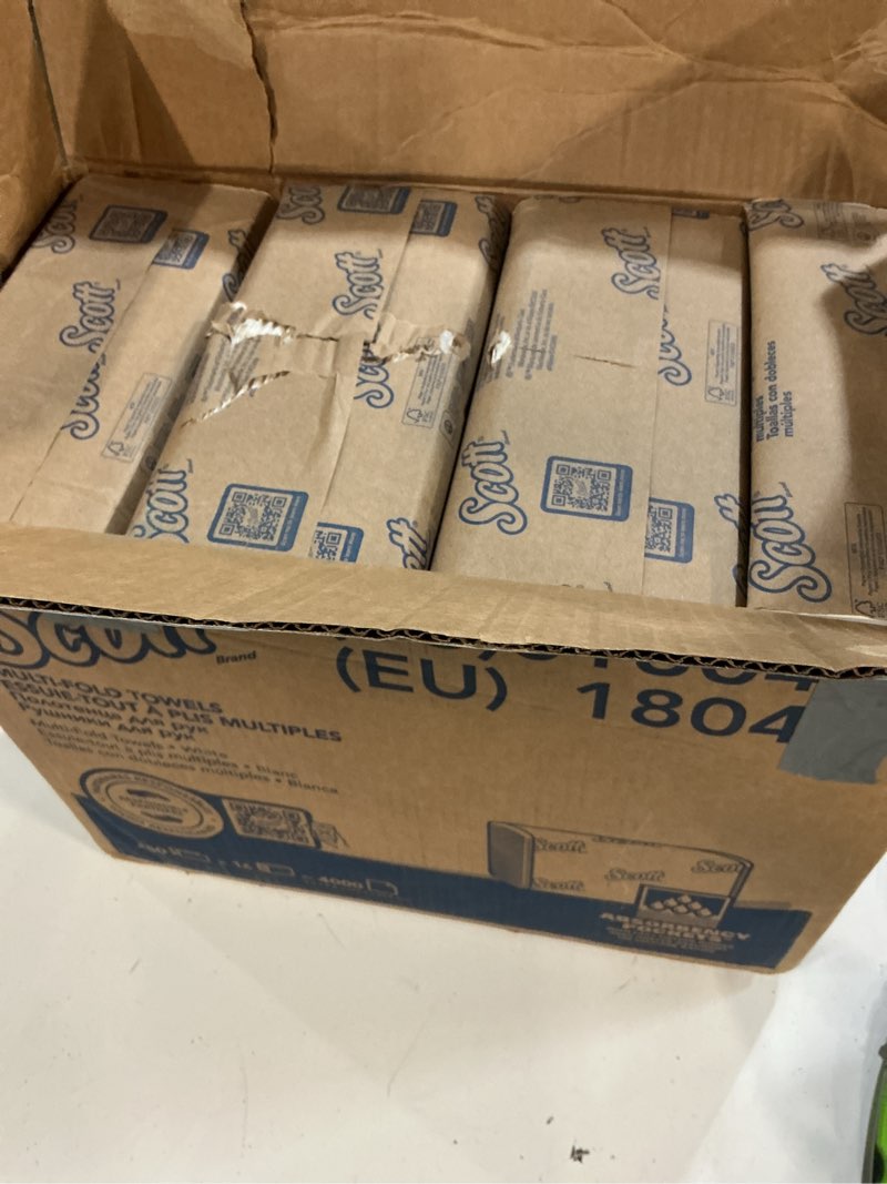 Condition photo showing New/Like New for scott professional universal multifold paper towels, bulk (01804), absorbency pockets, white, 9.2"x9.4" towel, compressed (250 sheets/pack, 16 packs/case, 4,000 sheet total) 250 count (pack of 16)