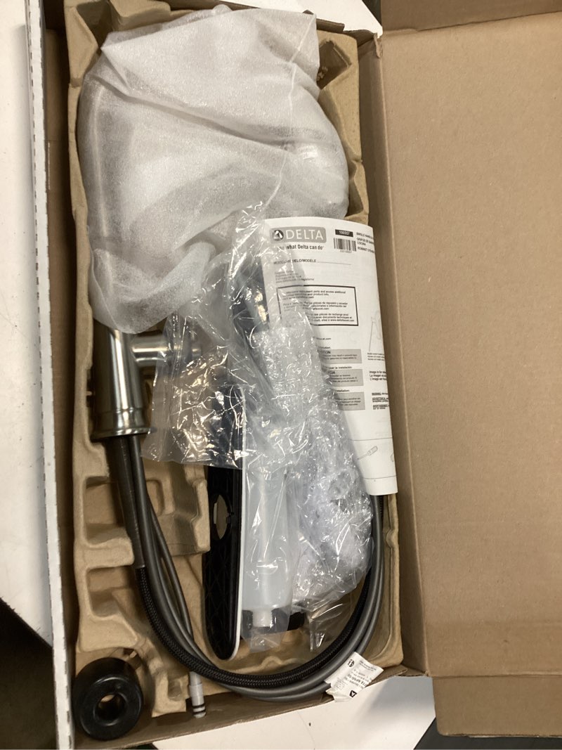 Condition photo showing Good Condition for delta capertee brushed nickel kitchen faucet with pull down sprayer and soap dispenser, modern single hole kitchen sink faucet, single handle, spotshield stainless 19877z-spsd-dst