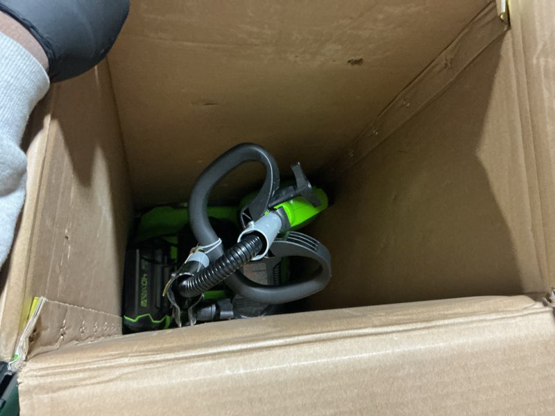 Condition photo showing Good Condition for Greenworks 40V (75+ Compatible Tools) 12” Cordless Snow Shovel, 4.0Ah Battery and Charger Included 12" 4.0Ah