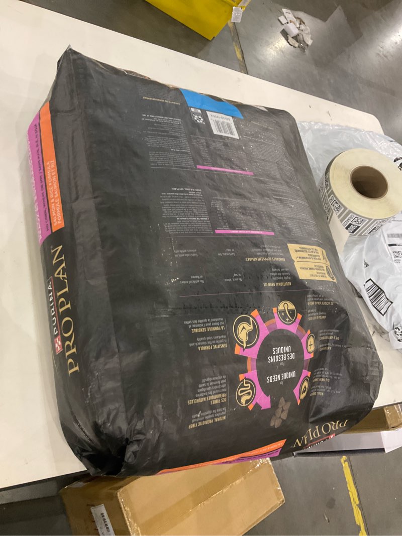 Condition photo showing New/Like New for Purina Pro Plan Sensitive Skin and Stomach Dog Food Dry, Adult Salmon & Rice Formula, Digestive Health - 30 lb. Bag Salmon & Rice 30 Pound (Pack of 1)