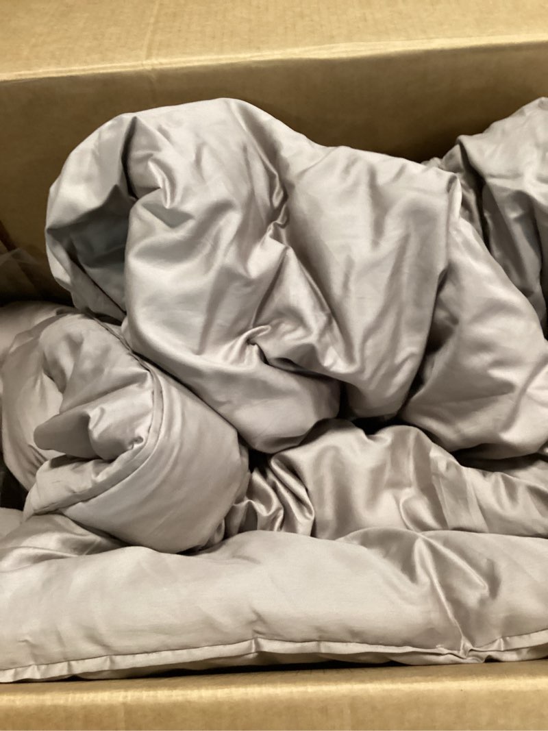Condition photo showing As Is for organic cotton sateen comforter set, king/cal king, stone