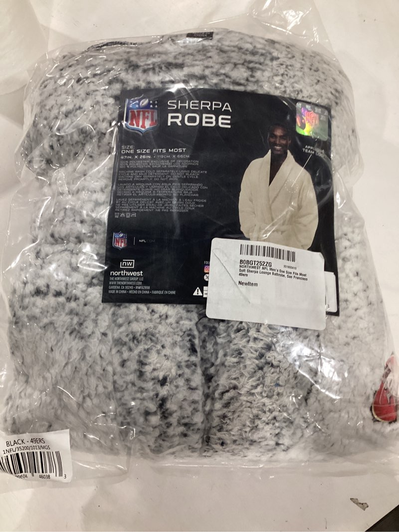 Condition photo showing New/Like New for northwest nfl men's one size fits most soft sherpa lounge bathrobe san francisco 49ers one size