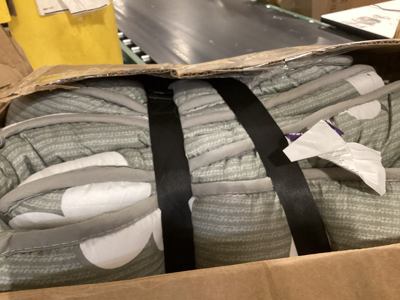 Condition photo showing As Is for zelladorra japanese floor mattress, futon mattress with portable storage bag and washable cover, roll up thick tatami mat suitable for camping, guest room, grey cotton, twin twin (80"l x 39"w) grey cotton ( 4"th + dust cover ?