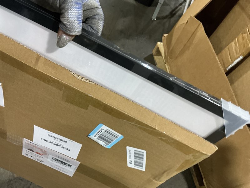Condition photo showing New/Like New for upsimples 18x18 picture frame, display pictures 8x8 with mat or 18 x 18 without, wall hanging square frames, black, 1 pack black 18x18