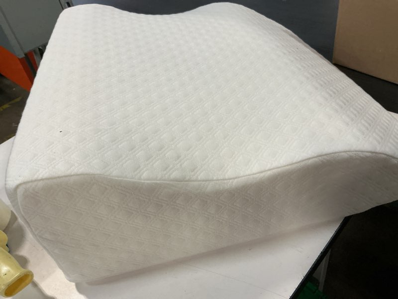 Condition photo showing As Is for aeris bed wedge pillow for sleeping - memory foam - unique curved design - in...