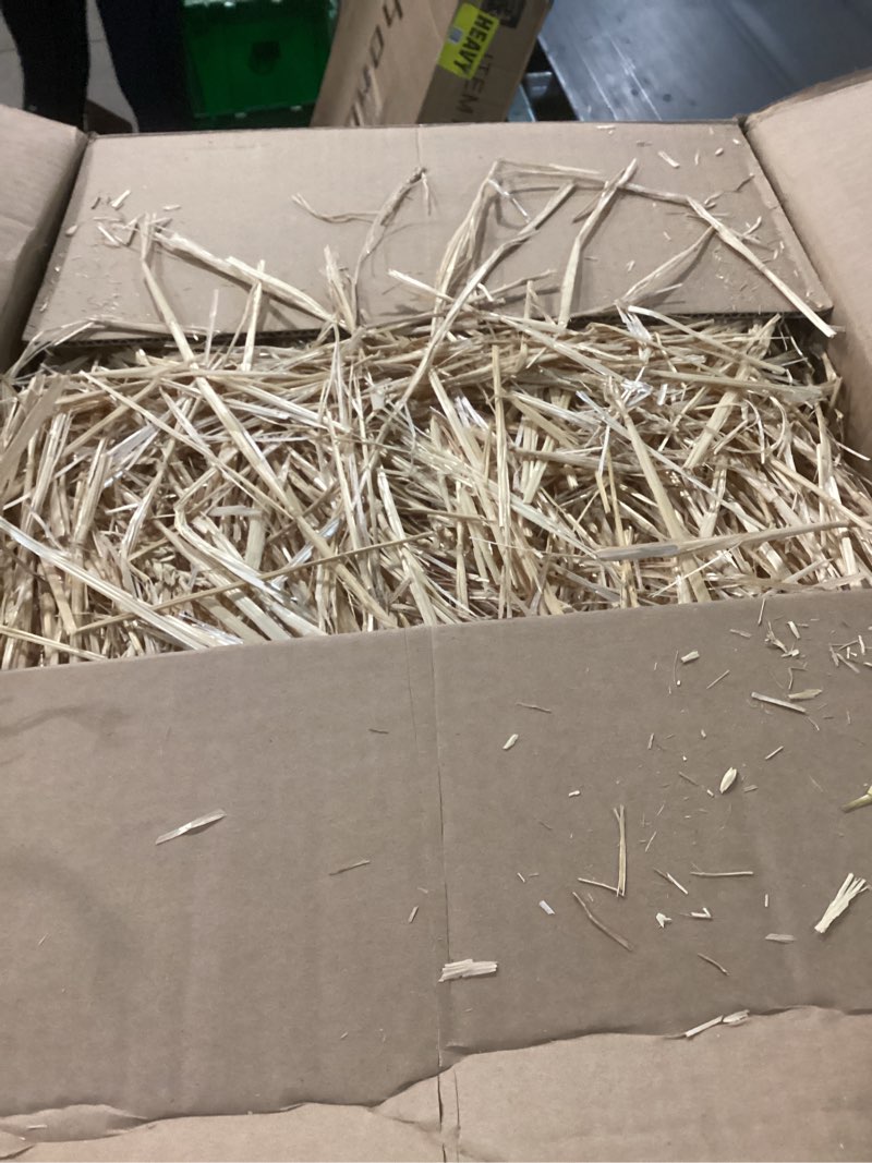 Condition photo showing Good Condition for small pet select - golden wheat straw bedding, 100% natural plant material, soft animal bedding litter with odor control for, rabbit, hamster, or bunny, habitat accessories, made in usa, 8lb