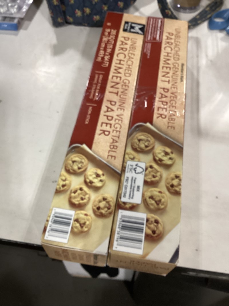 Condition photo showing New/Like New for member's mark unbleached parchment paper, 410 sq. ft., 2 pk.