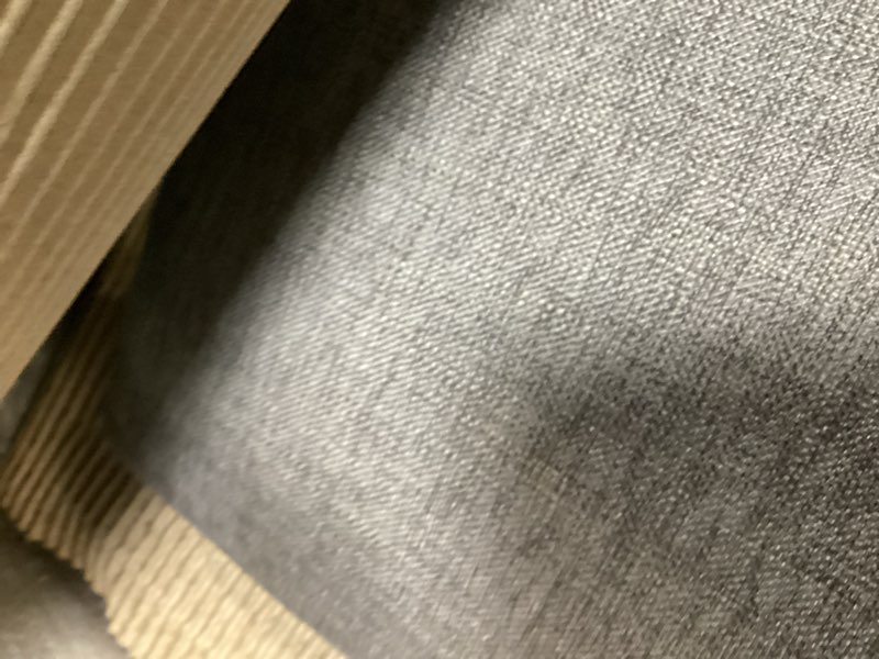 https://lotting-media.assets.bidfta.com/lotting_a710b98d-90ab-4aab-93d7-0e181785fd5c