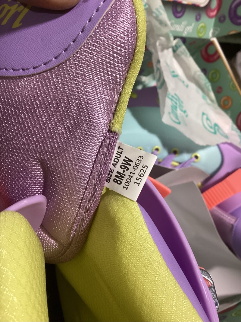 Condition photo showing Good Condition for candi grl south beach molded inline skates by roller derby elite miami nice m08/w09