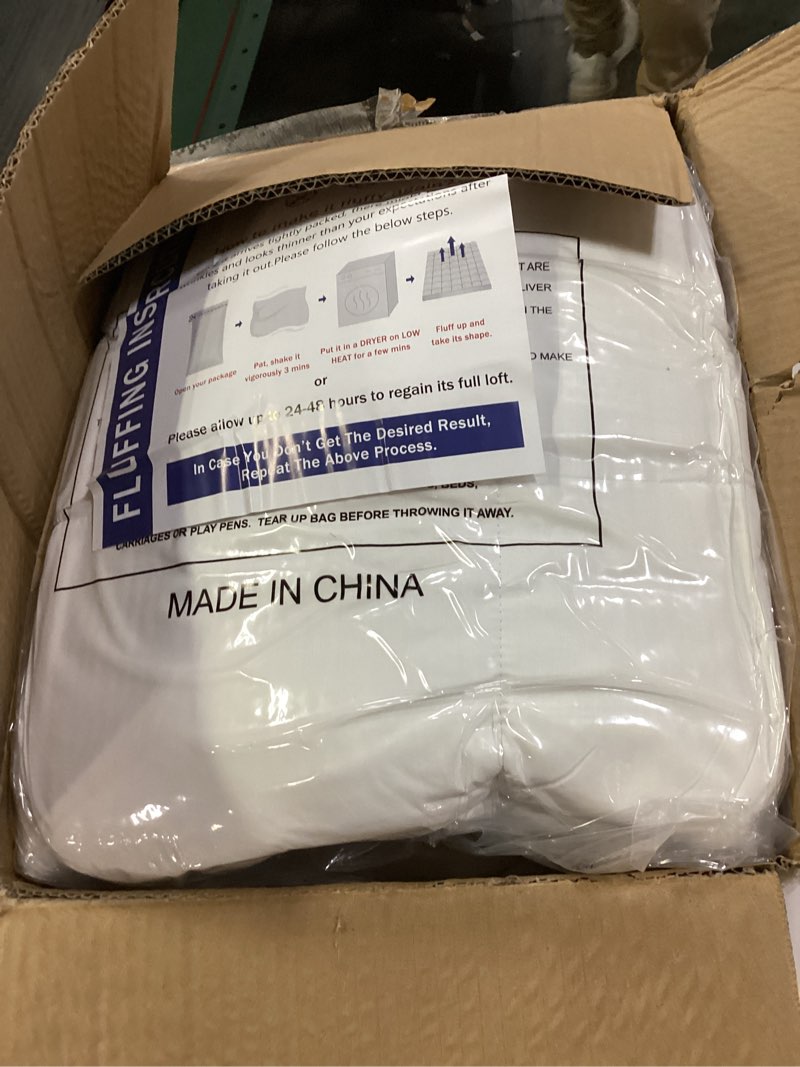 Condition photo showing Good Condition for COONP Queen Mattress Topper, Extra Thick Pillowtop, Cooling and Plush Mattress Pad Cover Cotton Top Bed Topper Protector with 8-21 Inch Deep Pocket Queen White