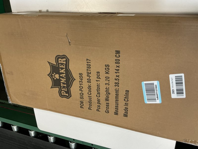 Condition photo showing New/Like New for LE SURE Dog Stairs for Small Dogs Pet Steps Ramp for High Bed and Couch with CertiPUR-US Certified Foam with Non-Slip Bottom, Beige, 4 Steps 4-Step (H: 19.7IN) Beige