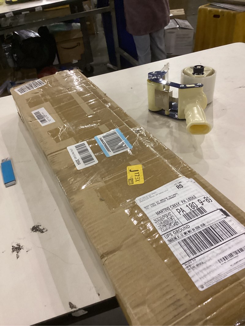 Condition photo showing New/Like New for FridayParts Valve Cover 4939895 Compatible for Cummins Engine ISBE ISB6.7 QSB6.7