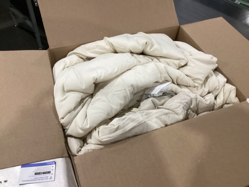 Condition photo showing New/Like New for Bedsure Queen Size Comforter Set, Cream Soft Prewashed Bedding for All Seasons, 3 Pieces GentleSoft™ Warm Down Alternative Bed Set, 1 Lightweight Comforter (90"x90") and 2 Pillowcases (20"x26") Queen(90"x90") 05 - Cream