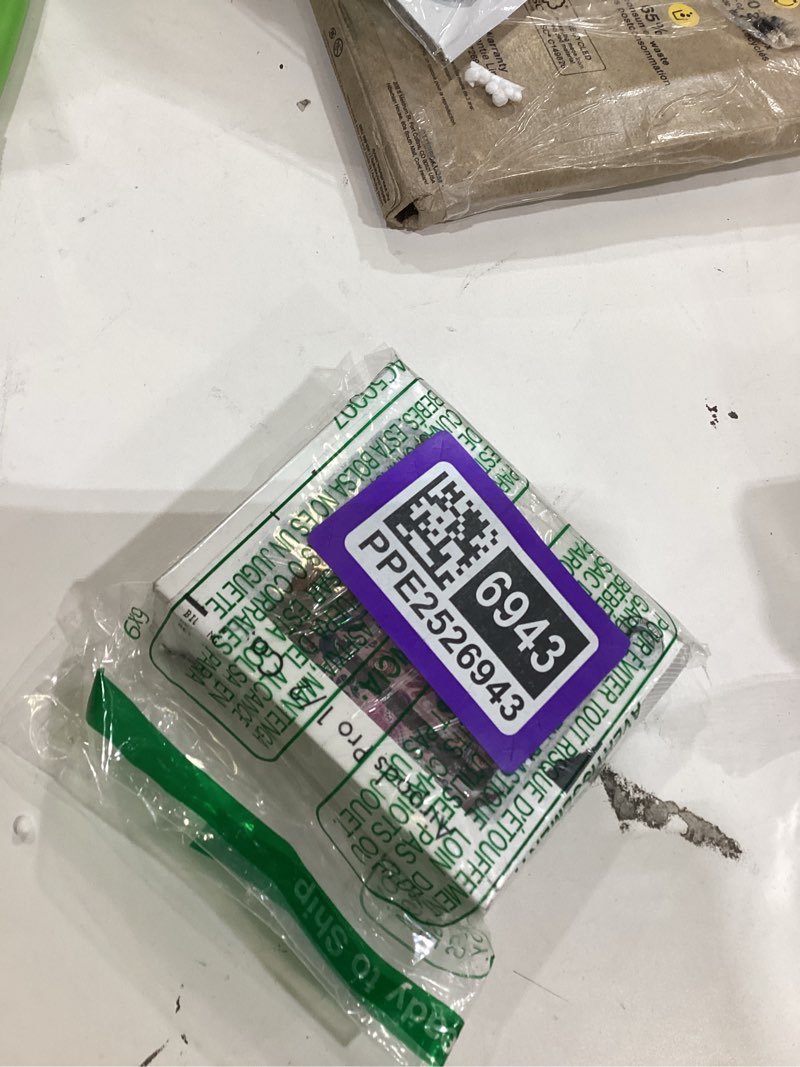 Condition photo showing New/Like New for Inesore for AirPods Pro 2nd Generation Case Cover with Lock, Flowers Cute AirPod Pro 2 Case Hard iPod Pro Cases for Women Girls with Cleaner Kit for AirPod Pro Cases (2023 USB-C /2022/2019) - Pink AirPods Pro 2nd / 1st A-Pink Berry Flower