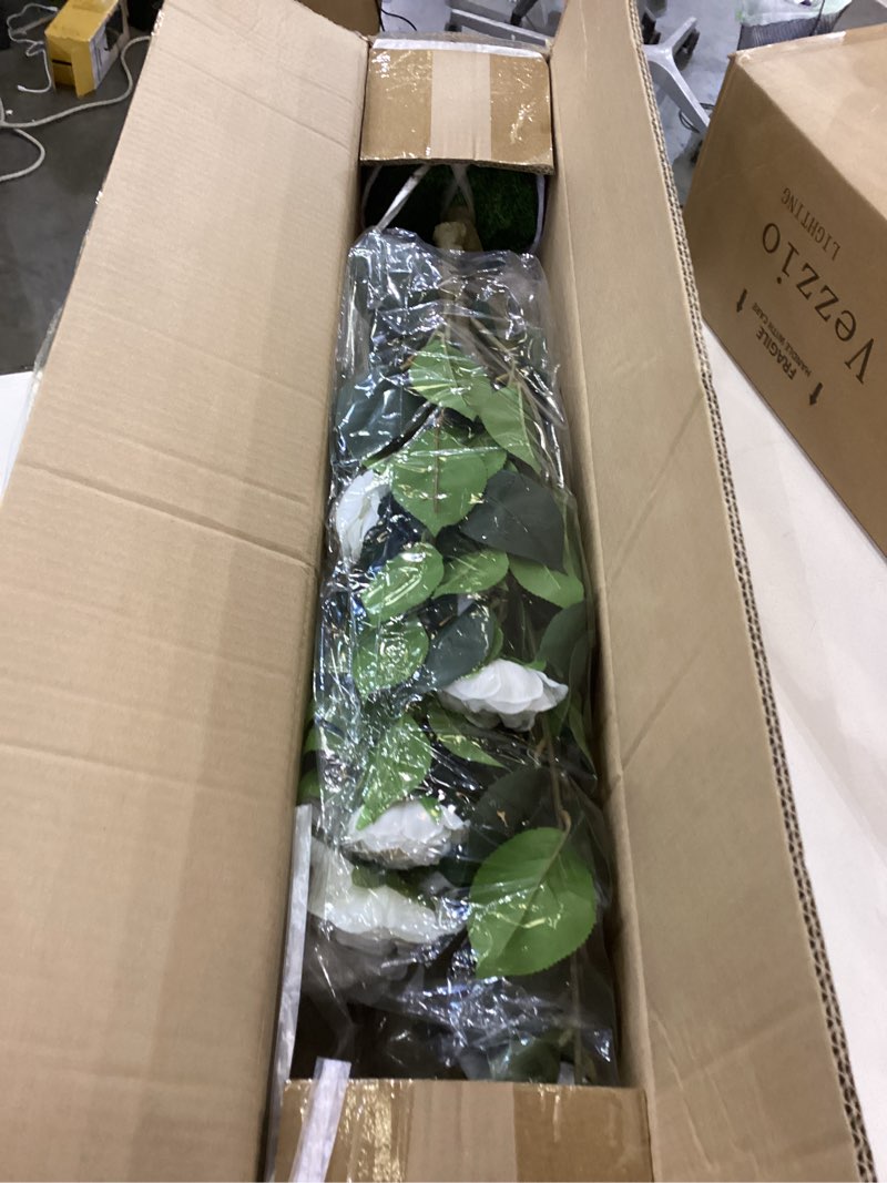 Condition photo showing New/Like New for Artificial plant