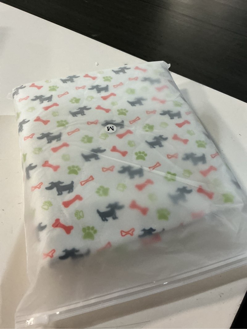 Condition photo showing Good Condition for washable puppy pee pads with pheromones, reusable pee pads for dogs, extra large, non-slip, leakproof, fast absorbent training pads for puppy, dogs, cats, adults, housebreaking (l: 31.5" × 35.4")