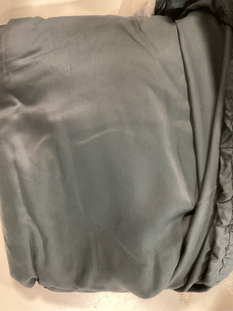 Condition photo showing New/Like New for bamboo duvet cover, king/cal king, nightfall