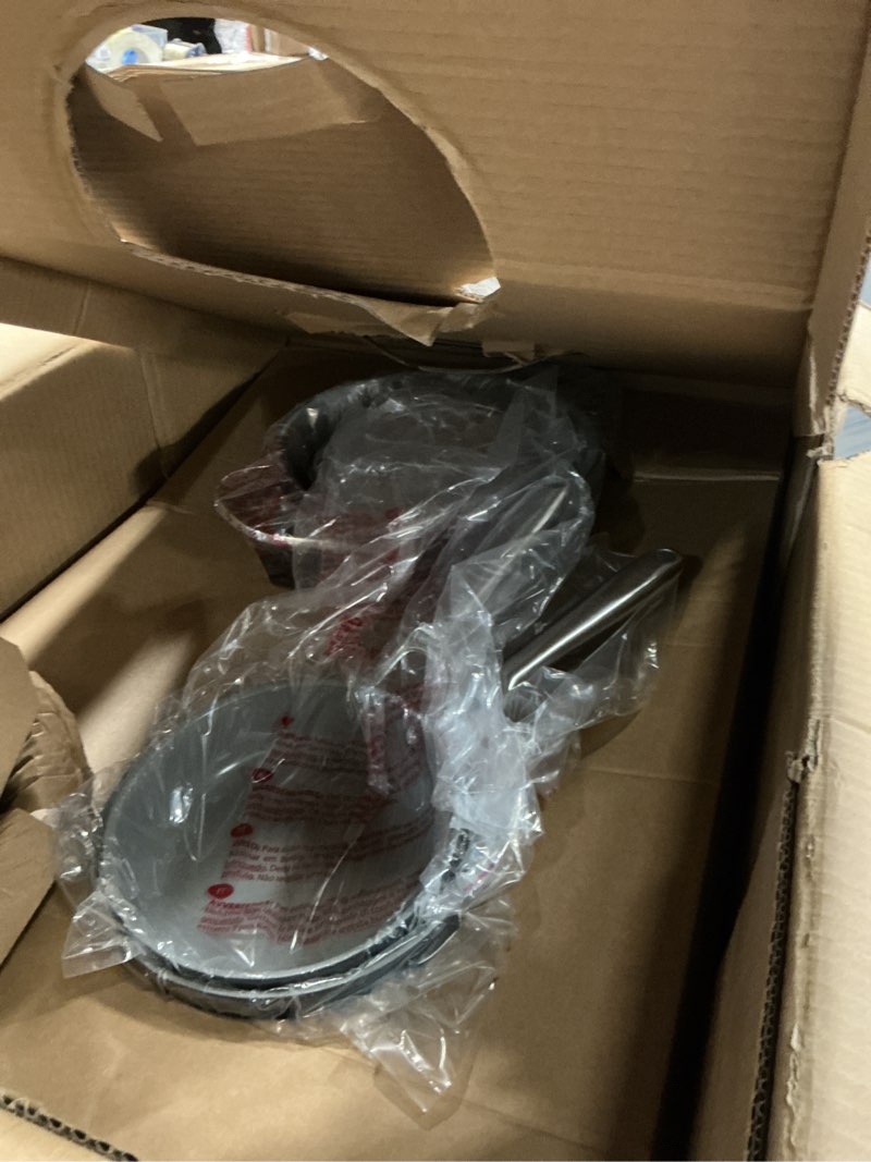 Condition photo showing Good Condition for Ninja Ceramic Pro 14-Piece Cookware Set, Non-Stick Pots & Pans Set with Glass Lids, Nontoxic, PTFE Free, Ceramic Coated, Oven Safe, All Stovetops & Induction Compatible, Midnight Blue, CW39014MM 14 piece Midnight Blue