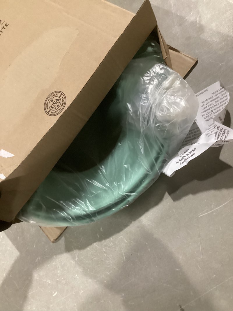 Condition photo showing Good Condition for Bemis Classic Colors Slow Close Toilet Seat, Easy Clean Hinges and Durable Plastic Seat, Made in USA, Round, Ming Green Round Ming Green