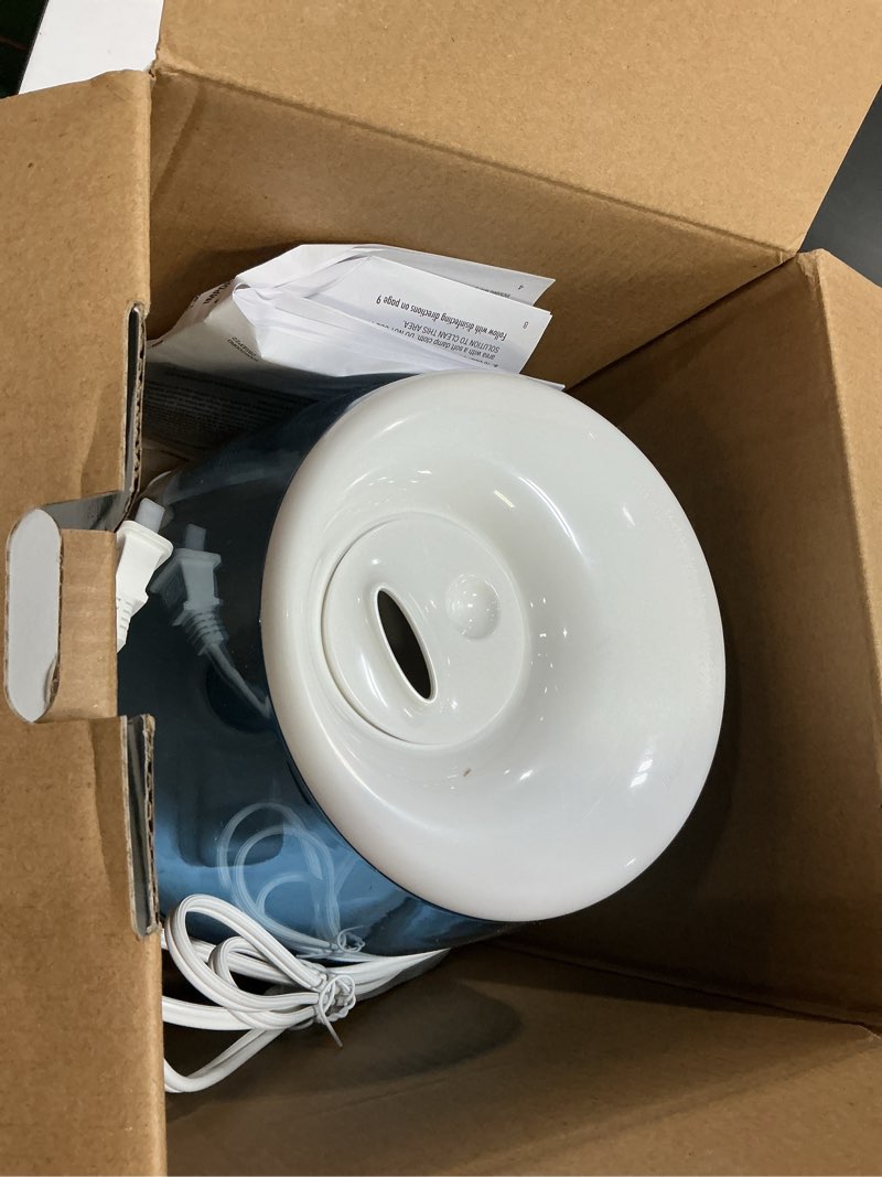 Condition photo showing Good Condition for Vicks Filter-Free Ultrasonic Humidifier, Recommended by Pediatricians*, 1.2 Gal Ultrasonic Cool Mist Humidifiers for Bedrooms & Kids Rooms, Works with Vicks VapoPads