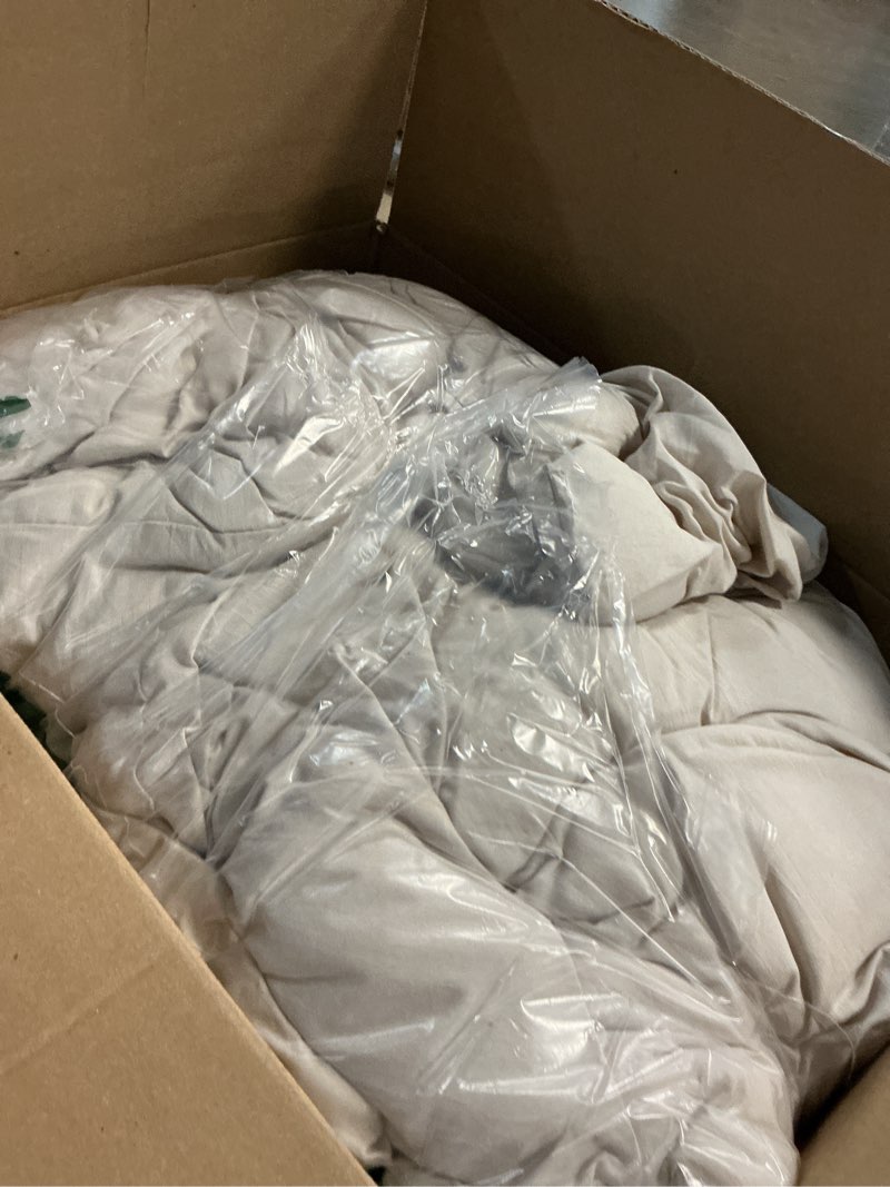 Condition photo showing As Is for bedsure queen comforter set, beige soft prewashed bedding for all seasons, 3 pieces gentlesoft™ bed set, 1 lightweight comforter (90"x90") and 2 pillowcases (20"x26") queen(90"x90") 01 - beige