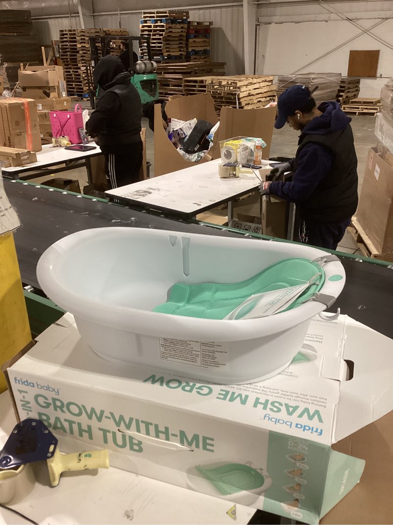 Condition photo showing Good Condition for Frida Baby 4-in-1 Grow-with-Me Baby Bathtub, Baby Tub for Newborns to Toddler with Removable Bath Seat & Backrest for Bath Support in Tub