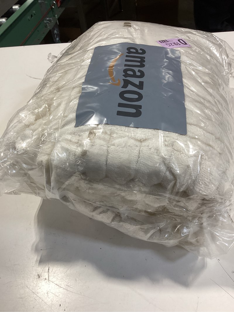 Condition photo showing New/Like New for gumfolk pet couch covers for sofa slipcovers couch protector for dogs washable cushion cover, sofa pad blanket furniture, white, 27in*71in white 27in*71in
