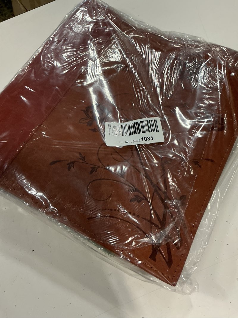Condition photo showing New/Like New for artmag photo album 4x6 1000 photos, large capacity wedding family leather cover picture albums holds horizontal and vertical 4x6 photos with black pages(brown) 1000 pockets brown