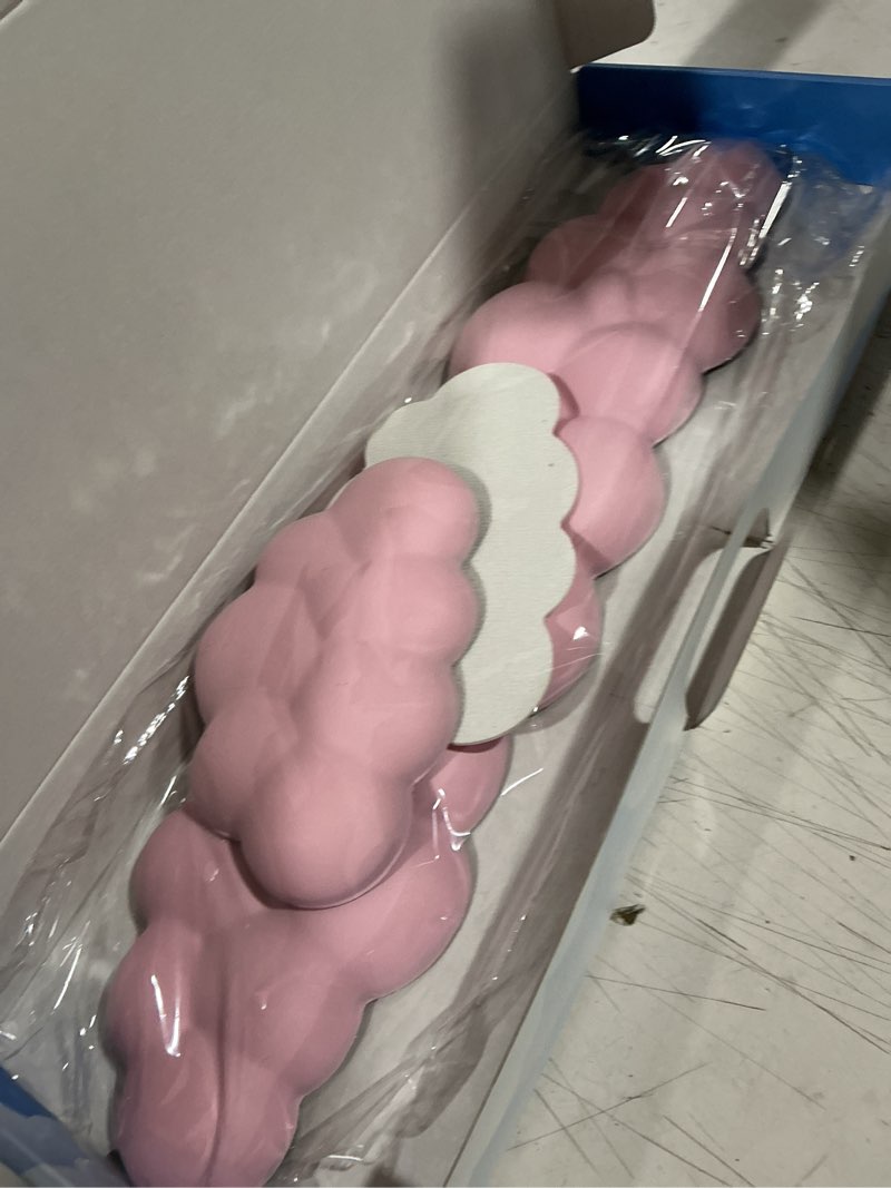 Condition photo showing Good Condition for tecknet cloud keyboard wrist rest set, cloud wrist rest with non-slip base, pu leather wrist pad for keyboard with ergonomic memory foam for computer laptop office gaming and pain relief, light pink light pink cloud shape