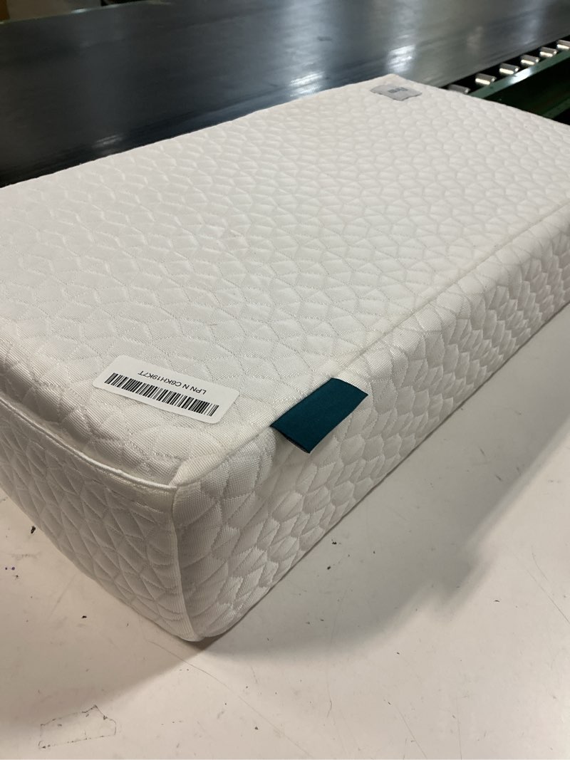 Condition photo showing Good Condition for harborest ice cube cooling pillow for side sleepers memory foam side sleeper pillow support head & neck for pain relief?12"x24"x5" white-ice standard-24"x12"x5"