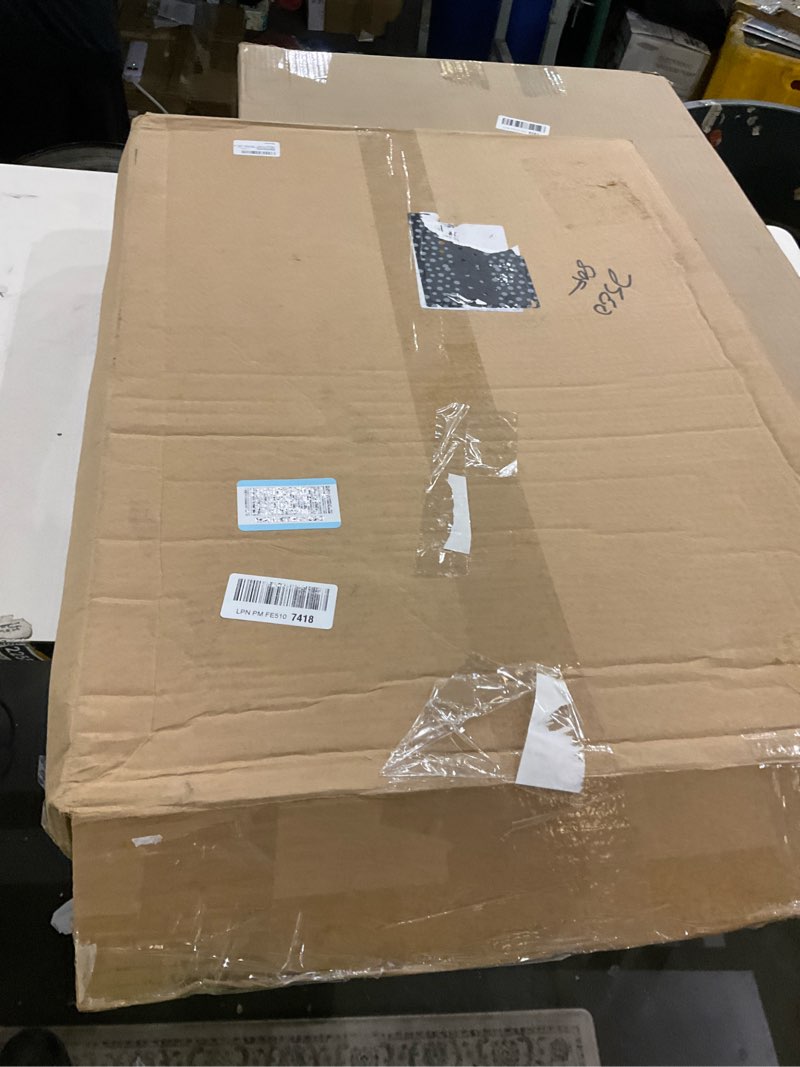 Condition photo showing Good Condition for Husky Liners Classic Style Series | 1997 - 2006 Jeep Wrangler | Front Floor Liners, Black | 31731