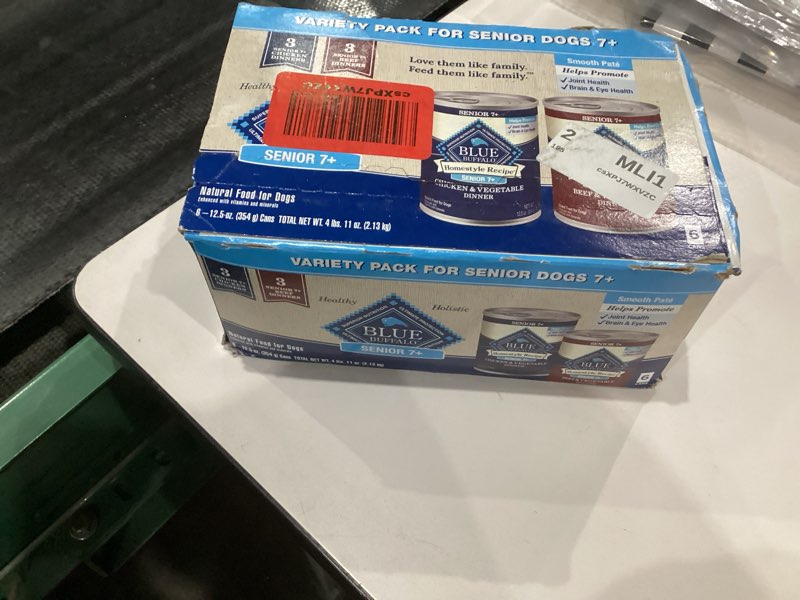 Blue Buffalo Homestyle Recipe Beef Dinner and Chicken Dinner Senior Wet Dog Food Variety Pack 12.5 o