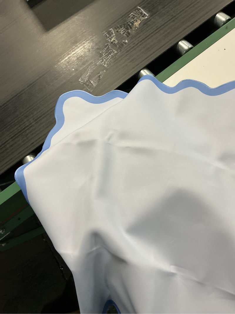 Condition photo showing Good Condition for Similar Scalloped Desk Mat Large Scalloped Piping Cute Desk Mat Aesthetic Preppy Table Pad Large Nonslip Pad with Edge Stitching Waterproof Gaming