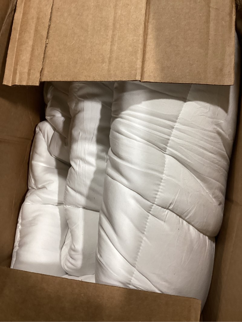 Condition photo showing Good Condition for Mattress Topper Queen,Extra Thick Mattress Pad Cover for Back Pain,Cooling Mattress Protector with 8-21 Inch Deep Pocket,Overfilled Down Alternative Filling White Queen